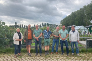 Bloeiende De Vrije Tuinder: midden in de polder